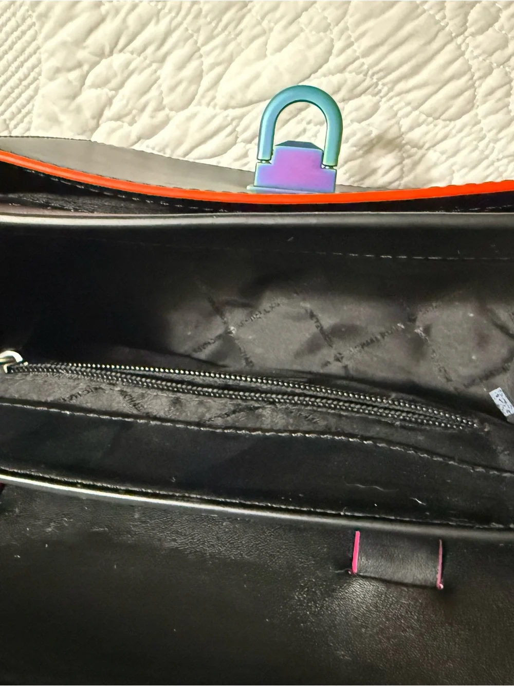 Authentic Michael Kors Manhattan Bag NEW